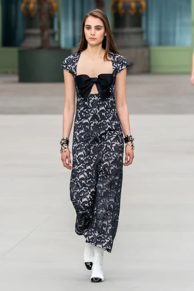 Look 63